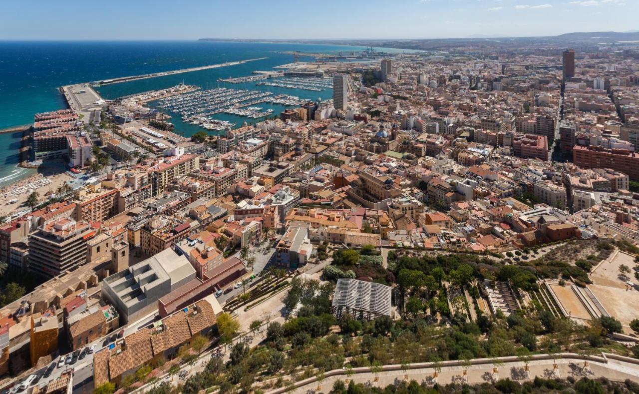 Postiguet Apartament *